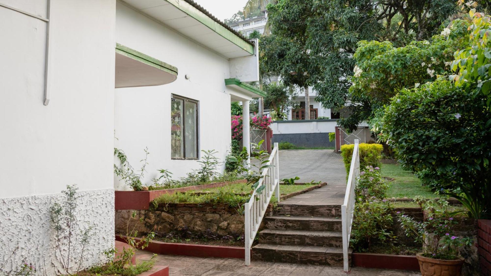 Kandy Boutique Villa By Fortuna Bungalows Exterior photo